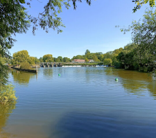 Riverside Park And Pools