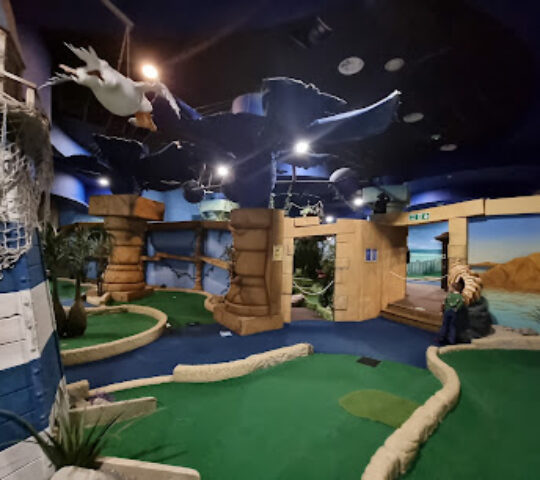 Paradise Island Adventure Golf Cheshire Oaks