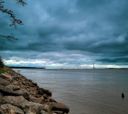 Sea front ferriby